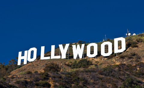 Знаменитая надпись Hollywood на склоне одного из холмов Лос-Анджелеса